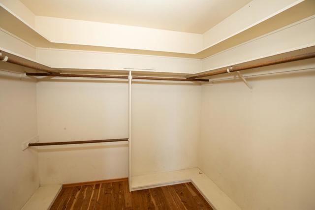 26666 Laurel Lane, Los Altos Hills CA: https://media.crmls.org/mediaz/37b42389-776c-4d29-adbd-a8afe9fb36ac.jpg