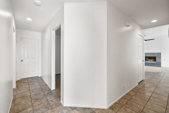 Image 18 of 25 For 31860 Neuma Drive