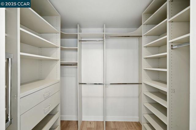 742 Wesley Way, Oakland CA: https://media.crmls.org/mediaz/37b4d820-76ad-454f-8f10-94fcc9507ccd.jpg