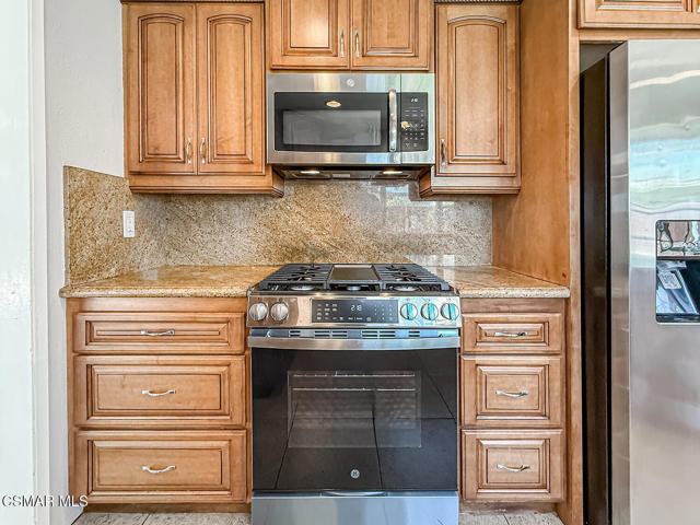 1646 Swansea Place, Westlake Village CA: https://media.crmls.org/mediaz/37b5aad4-8d76-4b76-94aa-f5499437e867.jpg