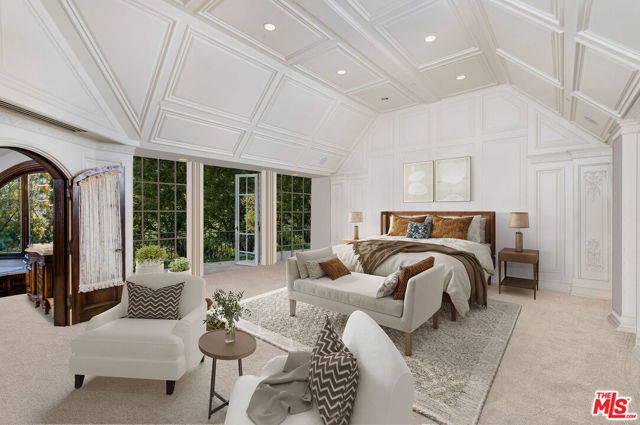 25010 Thousand Peaks Road, Calabasas CA: https://media.crmls.org/mediaz/37b5edd9-aa49-4af1-84e8-3c87e4335c2f.jpg