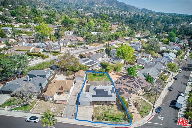 4930 Ramsdell Avenue, La Crescenta CA: https://media.crmls.org/mediaz/37b60105-baa1-4979-bb64-725ed40070f8.jpg