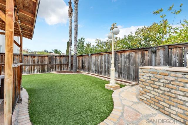 1531 Quiet Trail Dr, Chula Vista CA: https://media.crmls.org/mediaz/37b7233d-6be3-47c4-b9b9-c1d82963eba5.jpg
