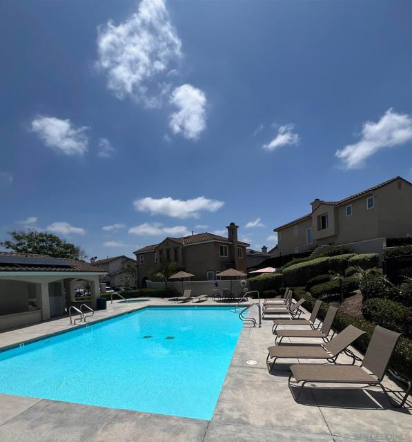 2855 Bear Valley Rd, Chula Vista CA: https://media.crmls.org/mediaz/37b7cc34-a037-461e-96c7-42016d0c4858.jpg