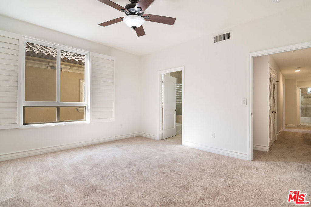 MLS #25626721 image #24