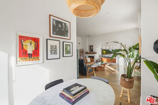 3418 Dorothy Road, Topanga CA: https://media.crmls.org/mediaz/37b846c4-f082-4dee-8da5-eeb6b4445426.jpg