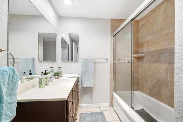 Detail Gallery Image 15 of 44 For 3655 Vista Campana #9,  Oceanside,  CA 92057 - 2 Beds | 2 Baths