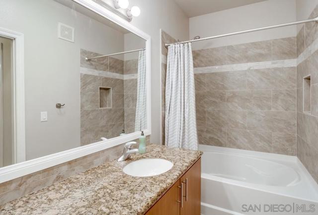 1480 Broadway, San Diego, California 92101, 2 Bedrooms Bedrooms, ,2 BathroomsBathrooms,Condominium,For Sale,Broadway,240028895SD