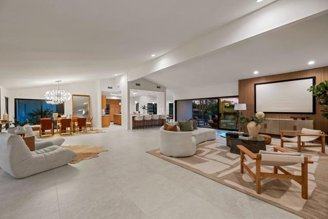 46380 Desert Lily Drive, Palm Desert CA: https://media.crmls.org/mediaz/37bbe825-eb4d-4038-9a20-5b01bb0bf037.jpg