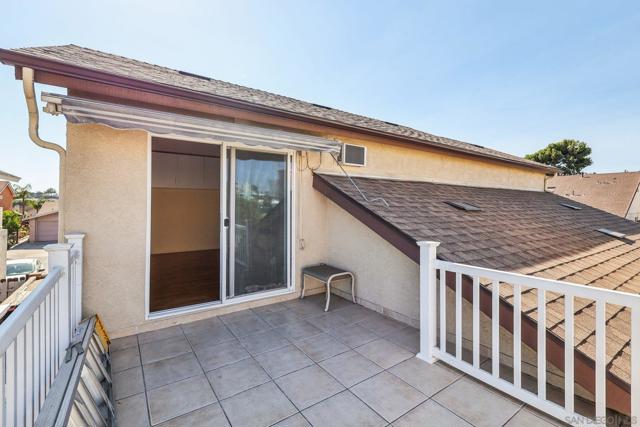 823 Fuchsia Ln, San Diego CA: https://media.crmls.org/mediaz/37bd352a-3efb-4d2d-a42a-61fd86f85b23.jpg