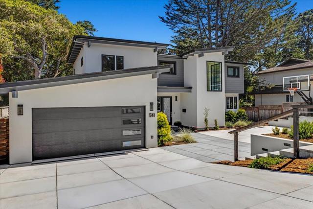 541 Dry Creek Road, Monterey CA: https://media.crmls.org/mediaz/37bd495a-e031-4099-a938-191698752e02.jpg