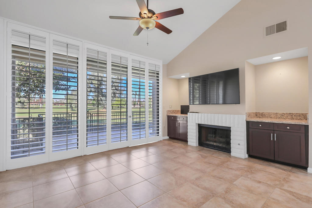 MLS #219137408DA image #5