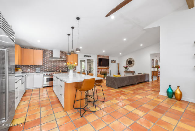 Image 6 of 74 For 1748 Sunnydale Avenue