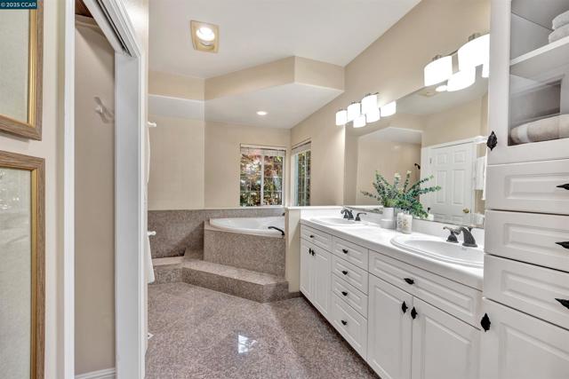 48 Sterling Way, Lafayette CA: https://media.crmls.org/mediaz/37be920c-5a86-4c8e-909f-e5865635bfcb.jpg