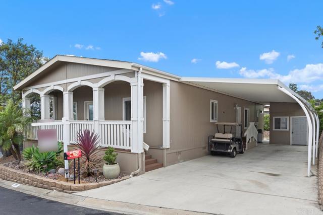 525 W El Norte Parkway, Escondido CA: https://media.crmls.org/mediaz/37c206d2-0c15-41ae-b044-de9e334331e3.jpg