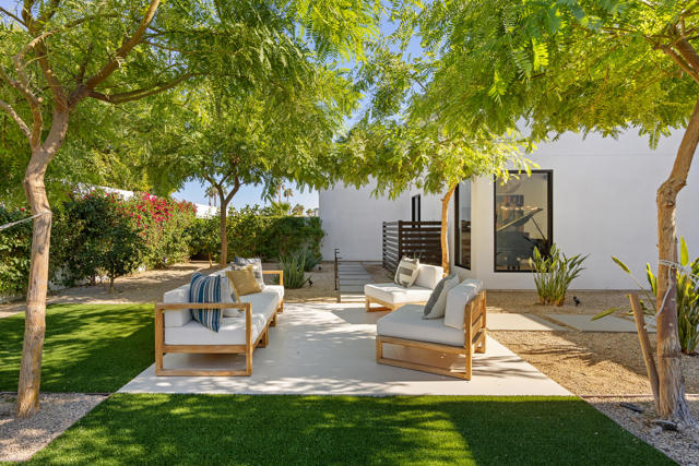 43421 Joshua Road, Rancho Mirage CA: https://media.crmls.org/mediaz/37c22bfd-2157-4102-95fa-00fda3dfaa33.jpg
