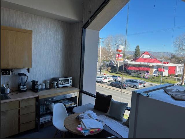 225 N Bascom Avenue, San Jose CA: https://media.crmls.org/mediaz/37c2e6f1-5b2a-4e50-a22a-c9f00bcc9dd2.jpg