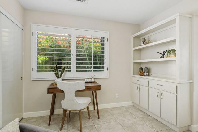 51 Pebble Beach Drive, Rancho Mirage CA: https://media.crmls.org/mediaz/37c387c1-7279-472e-8712-8b8a6b03d28d.jpg