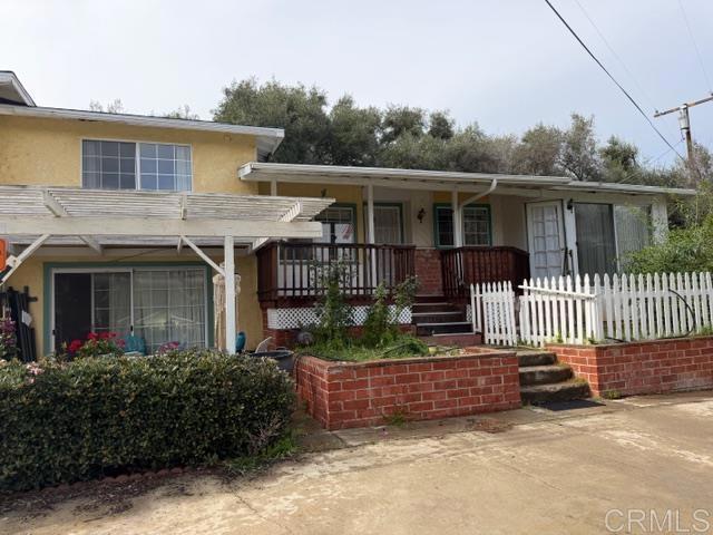 Detail Gallery Image 9 of 9 For 2576 Green Hills Way, Vista,  CA 92084 - 3 Beds | 2 Baths