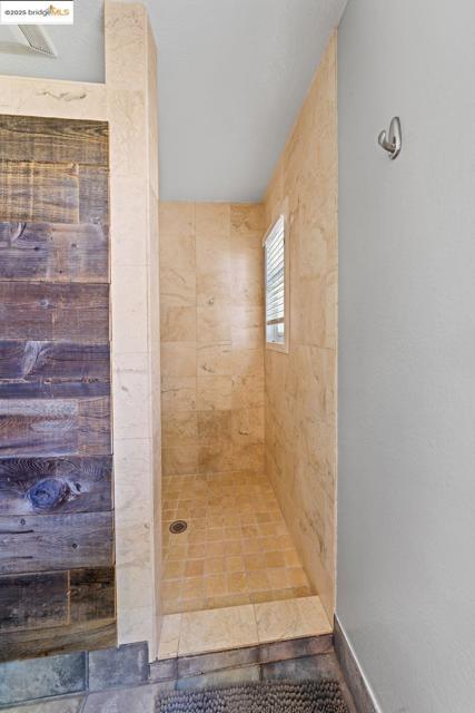 51 Cunha Ct, Oakley CA: https://media.crmls.org/mediaz/37c3efd2-ac7a-456e-8dec-98e0d7e9dc4d.jpg