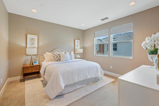 5575 Azalea Way, Newark CA: https://media.crmls.org/mediaz/37c40531-2fc1-4d7e-8520-bf14614796dd.jpg