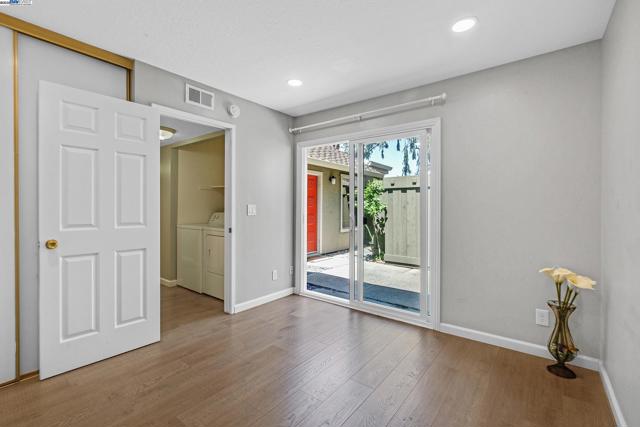 1328 Star Bush Ln, San Jose CA: https://media.crmls.org/mediaz/37c412a0-c85f-4503-8a34-805872ce032d.jpg