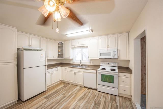 14728 Jeff Park Lane, Poway CA: https://media.crmls.org/mediaz/37c503df-0225-438b-8435-e5c8d176dd7a.jpg