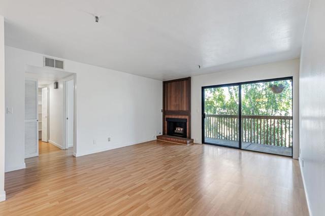 49 Showers Drive, Mountain View CA: https://media.crmls.org/mediaz/37c5311d-a98b-4f29-a0aa-d64cc609c13e.jpg