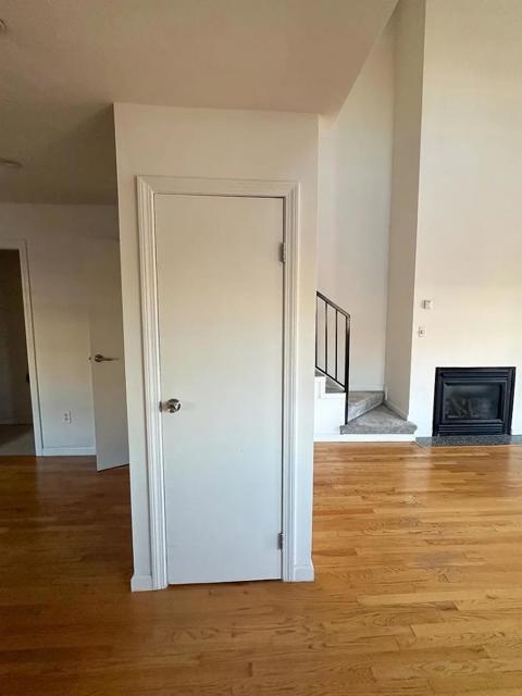 1588 Indiana Street, San Francisco CA: https://media.crmls.org/mediaz/37c57652-3e71-4a8b-9c17-1d8554ac3edc.jpg