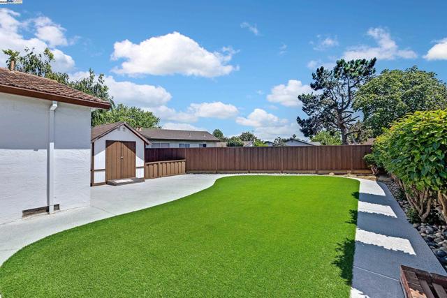 2611 Quail Ct., Union City CA: https://media.crmls.org/mediaz/37c5a34d-71f2-4bb6-802a-40a000a5cbcb.jpg