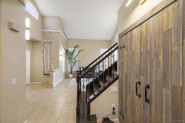 838 Masters Dr, Oceanside CA: https://media.crmls.org/mediaz/37c5a3b7-6ac4-4d72-82a2-95c125486ac8.jpg