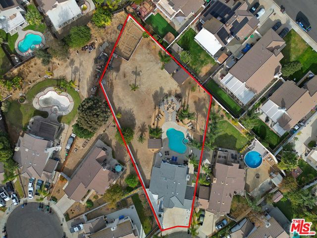 39665 Maple Leaf Court, Murrieta CA: https://media.crmls.org/mediaz/37c68dc2-1a84-4d4b-85d0-365e2c4b7e49.jpg