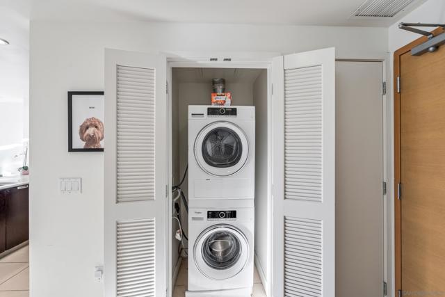 1441 9th Ave, San Diego CA: https://media.crmls.org/mediaz/37c73f11-328d-4329-a946-01e294b5f90f.jpg