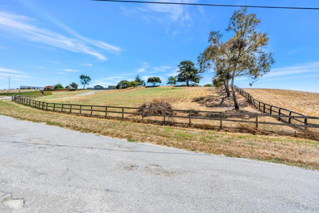 501 Trail Drive, Moss Landing CA: https://media.crmls.org/mediaz/37c8bfc5-cf3d-4bc0-9c62-7d02cd912110.jpg