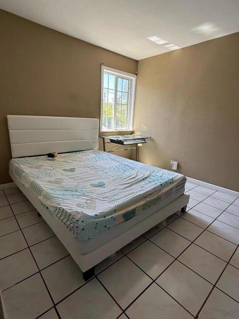 10507 Russet Street, Oakland CA: https://media.crmls.org/mediaz/37c9208c-abcd-4d8c-b82f-2e2cc4299d62.jpg