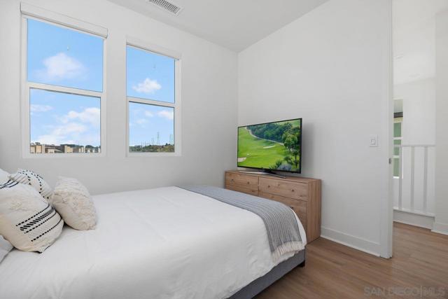 8021 Rubicon, San Diego CA: https://media.crmls.org/mediaz/37c9a1e9-8758-45e6-8139-f69f2eebadb3.jpg