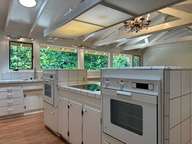 25228 La Loma Drive, Los Altos Hills CA: https://media.crmls.org/mediaz/37ca3229-f4f5-4473-a6b7-b5009dba1aec.jpg
