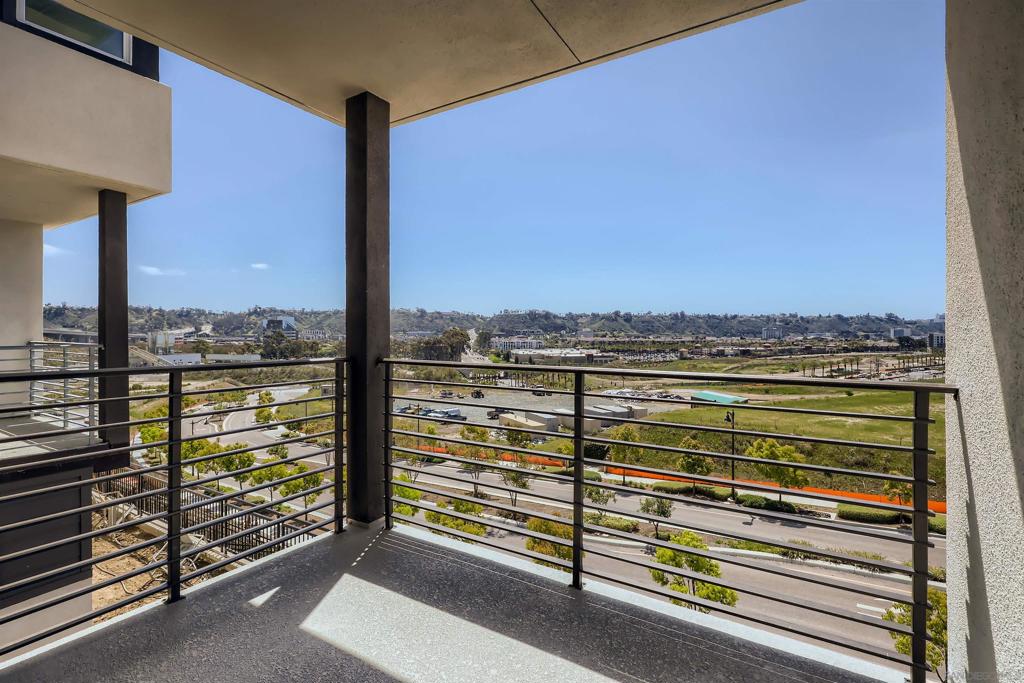 3051 Marquee Way - photo 2