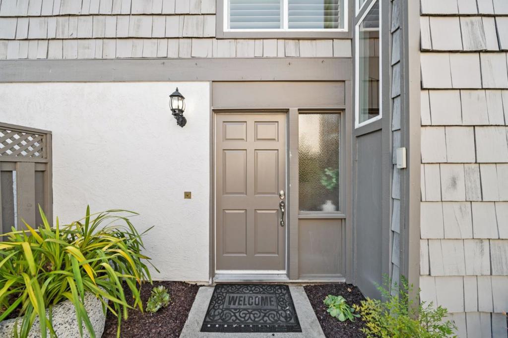 848 Magellan Lane