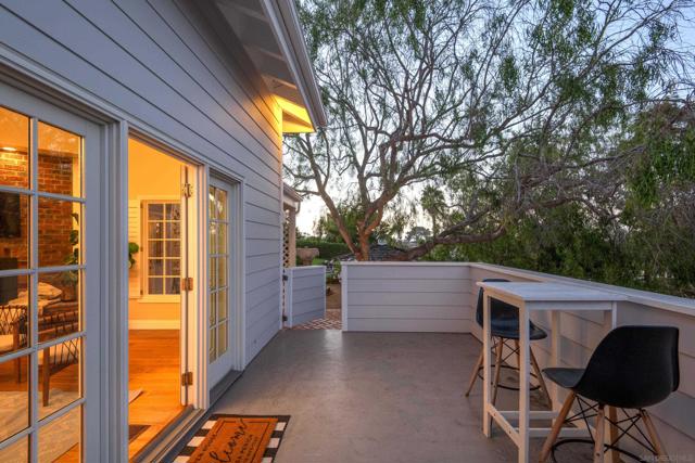 4027 Narragansett Ave, San Diego CA: https://media.crmls.org/mediaz/37cb5858-cb01-4373-98ea-251818f24977.jpg