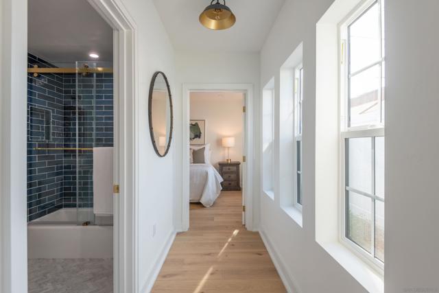 545 Orange Ave, Coronado CA: https://media.crmls.org/mediaz/37cd4c2b-47dd-433c-b9cc-35c2e0cbaaaa.jpg