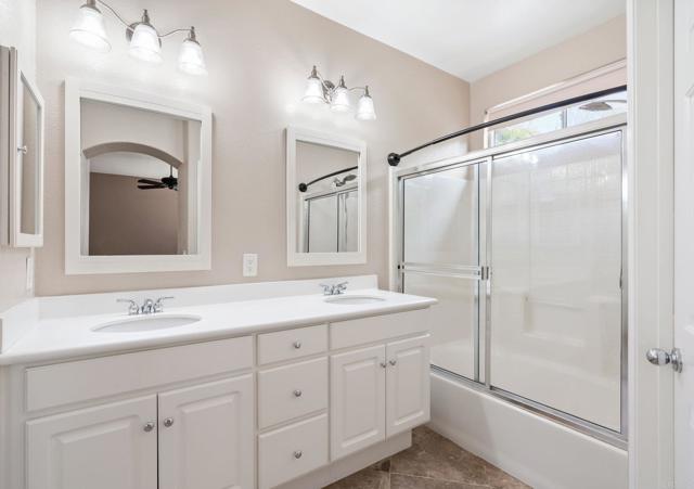 Detail Gallery Image 17 of 31 For 18772 Caminito Pasadero, San Diego,  CA 92128 - 2 Beds | 2/1 Baths