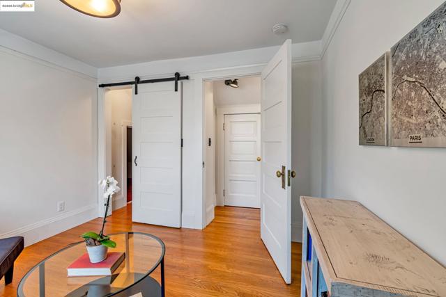 6108 Hillegass Ave, Oakland CA: https://media.crmls.org/mediaz/37cdaa30-3853-4960-8e7f-9d69fef1353c.jpg