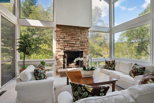 35 Tiger Tail Court, Orinda CA: https://media.crmls.org/mediaz/37ce00e1-4c21-48e5-a01c-5c12a7b5da47.jpg