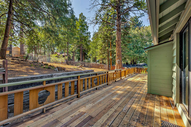 52551 Pine Ridge Road, Idyllwild CA: https://media.crmls.org/mediaz/37ce684e-f7c3-498c-a59a-a3dab6800b46.jpg