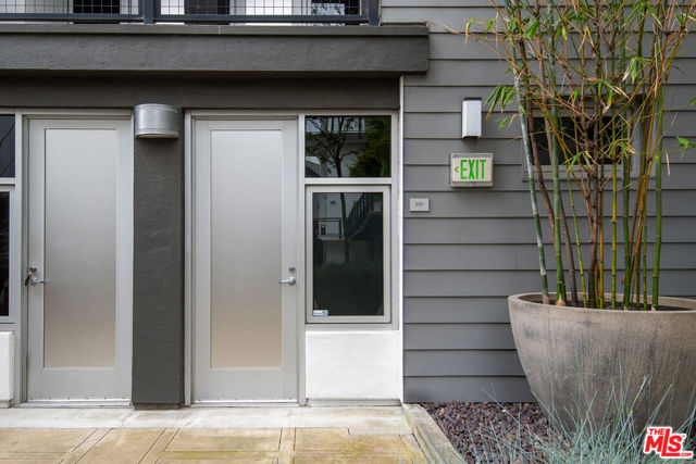 4111 West Sunset Boulevard, 233 photo 3