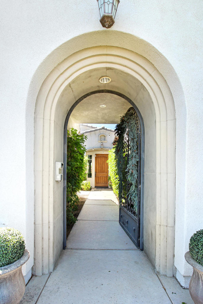 MLS #219133697DA img 1