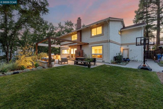 2342 Brantford Court, Walnut Creek CA: https://media.crmls.org/mediaz/37d0287d-f7af-4994-b286-999d49a6ee4a.jpg