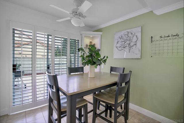 731 Edgewater Dr, Chula Vista CA: https://media.crmls.org/mediaz/37d06797-3ac9-426a-b7d3-411e84791044.jpg