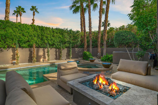 79200 Jack Rabbit Trail, La Quinta CA: https://media.crmls.org/mediaz/37d0d8ca-b2df-454d-8551-6ecaa6980566.jpg